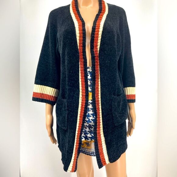 Janice Apparel Black Velour Open Front Cardigan One Size - Picture 1 of 10
